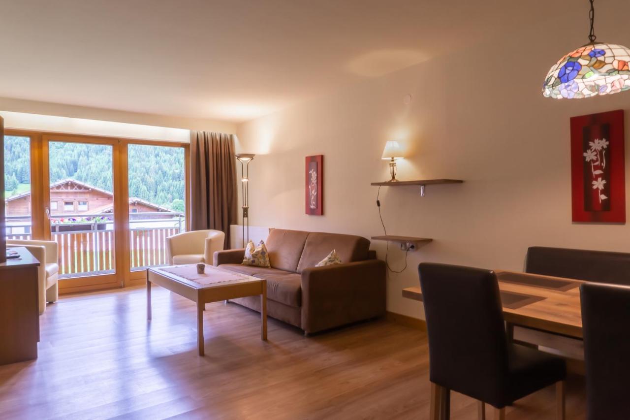 Appartement Gaestehaus Woetzer Und Landhaus Stocka à Grän Extérieur photo