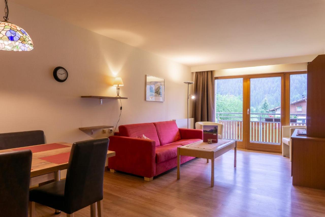 Appartement Gaestehaus Woetzer Und Landhaus Stocka à Grän Extérieur photo